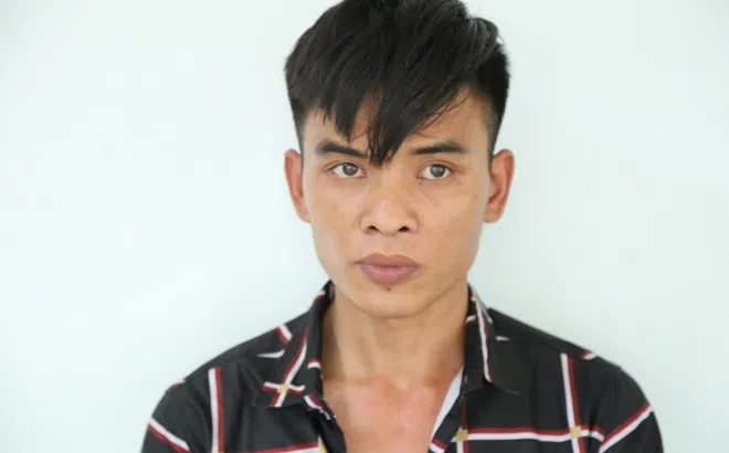 Bắt khẩn cấp "yêu râu xanh" hiếp dâm con riêng 10 tuổi của "vợ hờ"