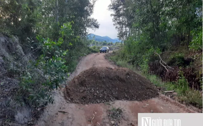 Chùm ảnh: Đột nhập "công xưởng" cát lậu bên sông La Tinh