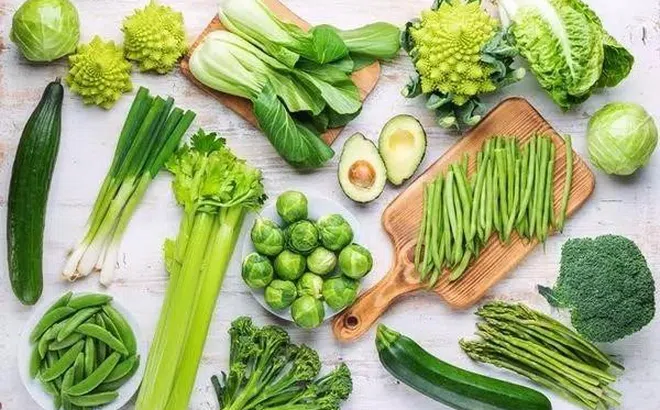 6 tác hại không ngờ của việc ăn quá nhiều rau xanh