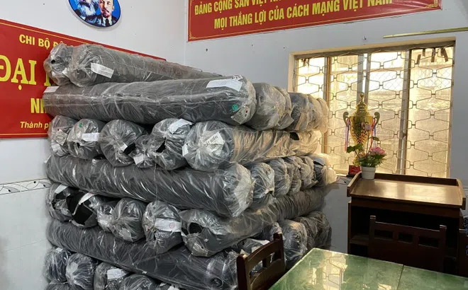 Tịch thu hơn 1 tấn vải thun không rõ nguồn gốc, xuất xứ