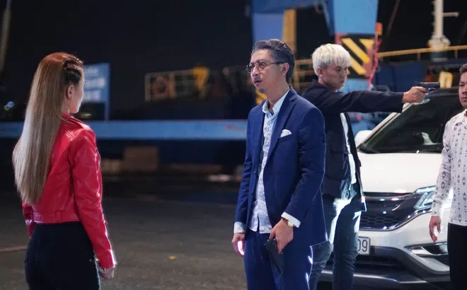 Lộ mặt đạt doanh thu 15 tỷ đồng chỉ sau 1 tuần ra rạp