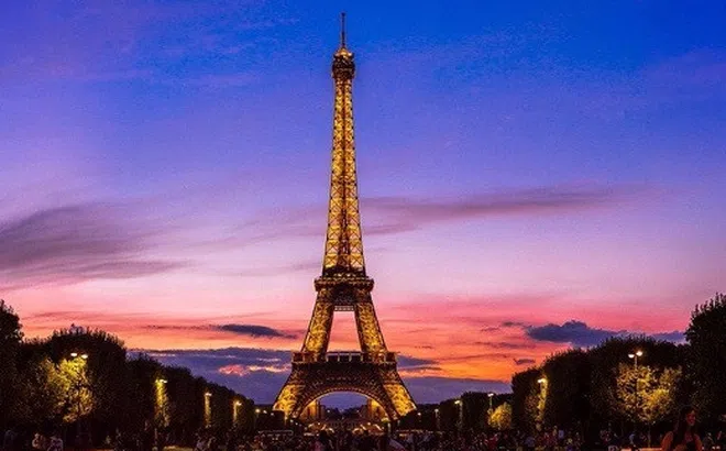 Điểm đến lãng mạn ở Paris cho đôi lứa đang yêu