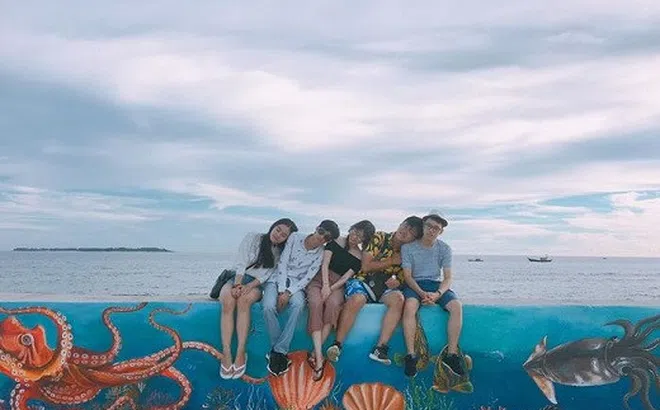 Xuất hiện cung đường check-in siêu ảo ở Lý Sơn