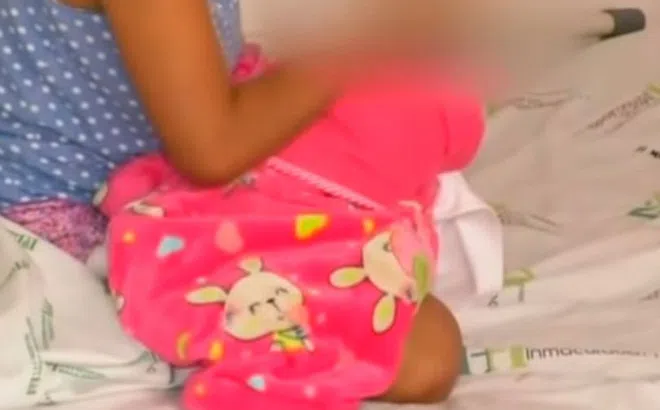 Bé gái bị anh trai c.ư.ỡ.n.g h.i.ế.p có thai và phải sinh con khi mới 10 tuổi