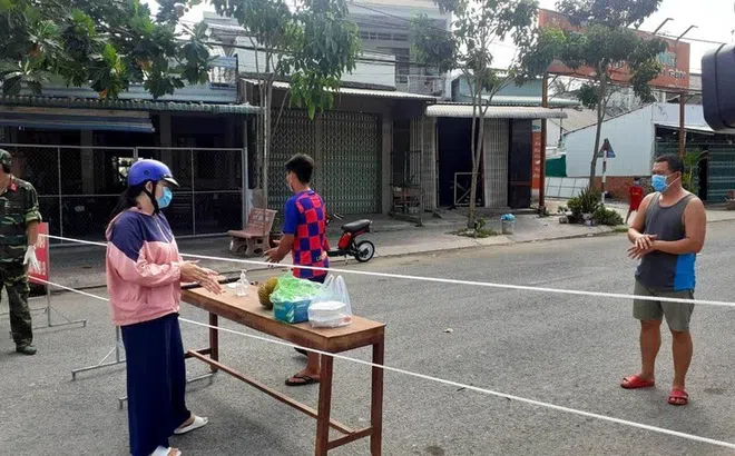 Cô gái trở về từ chợ đầu mối dương tính với nCoV, 21 hộ dân ở Trà Vinh phải cách ly