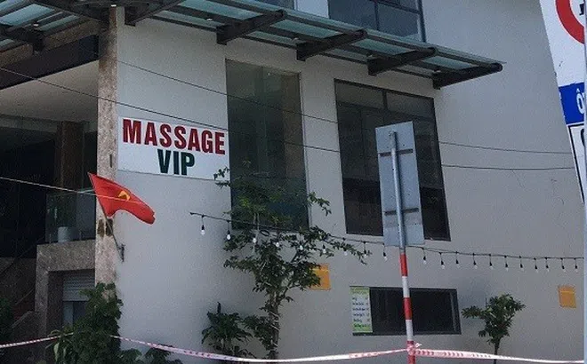 Quảng Nam: Khách đi massage, hát karaoke phải khai báo y tế