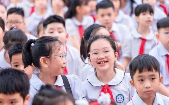 Từ miễn học phí đến sách giáo khoa số hóa miễn phí: Học liệu số và cơ hội mới