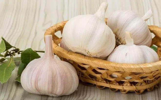 Tỏi rất tốt nhưng 4 người này tuyệt đối không nên ăn kẻo hại thân