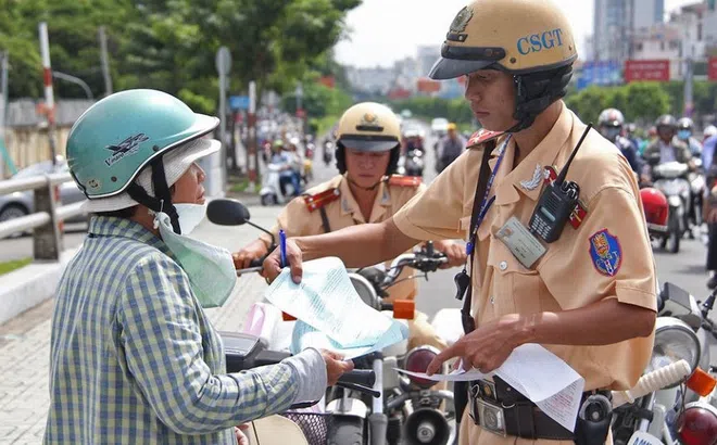 Cho mượn xe mà bị phạt nguội, chủ xe hay người mượn phải nộp phạt?