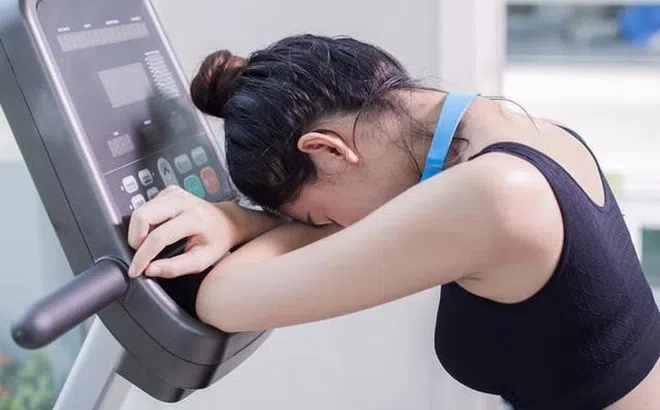 Cô gái trẻ suýt mất mạng ở tuổi 25 vì được khen dáng đẹp