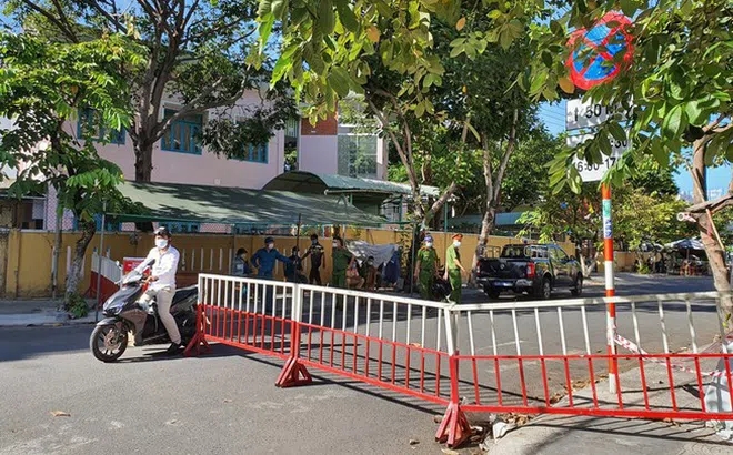 Đà Nẵng tiếp tục cách ly toàn xã hội vì COVID-19