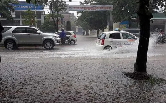 Dự báo thời tiết ngày 17/10: Miền Trung tiếp tục chuỗi ngày mưa như trút nước