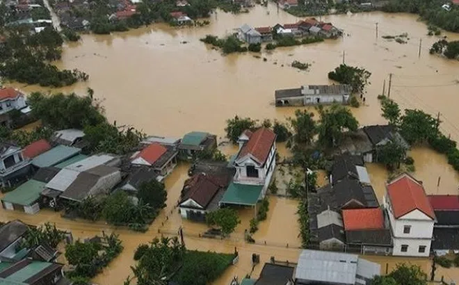 Chính phủ hỗ trợ khẩn cấp 500 tỷ  đồng cho 5 tỉnh miền Trung giải quyết hậu quả thiên tai