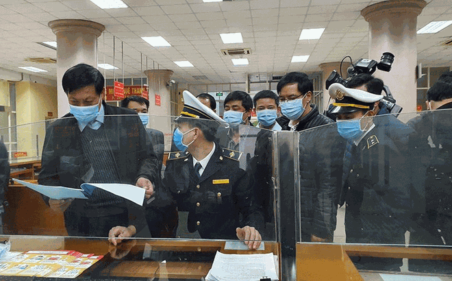 Chiều 22/1, Việt Nam ghi nhận 2 ca mắc mới COVID-19, được cách ly ngay sau khi nhập cảnh