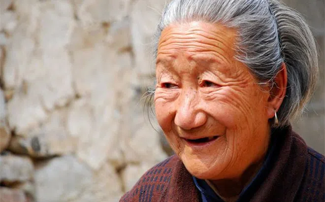 Bí quyết sống khỏe của cụ bà 118 tuổi hóa ra nằm ở loại nước "trường thọ" đặc biệt này