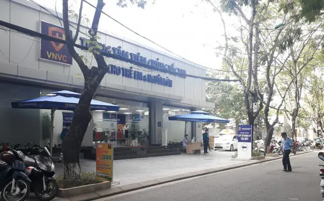 Huế: Nhiều trẻ sơ sinh nhập viện trong tình trạng sốc sau khi tiêm vắc xin