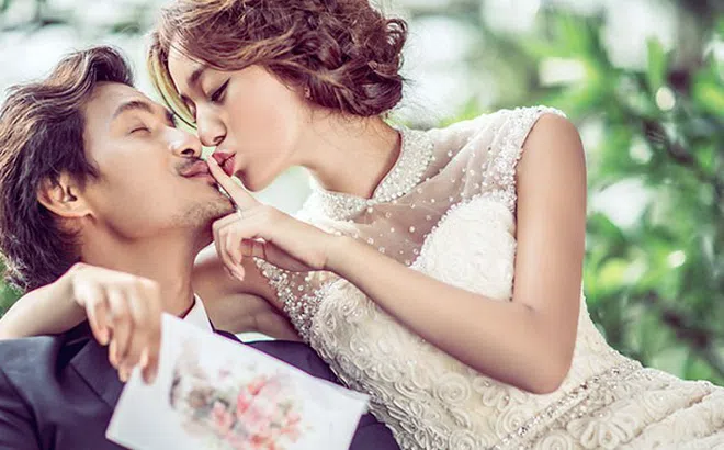 Tuyệt chiêu quyến rũ ‘cực độc’ của phụ nữ khiến đàn ông "chạy lên trời" cũng khó thoát