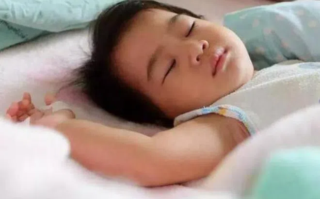 Nguyên tắc "4 không" để trẻ ngủ ngon, thoải mái trong mùa thu, các mẹ đã biết chưa?