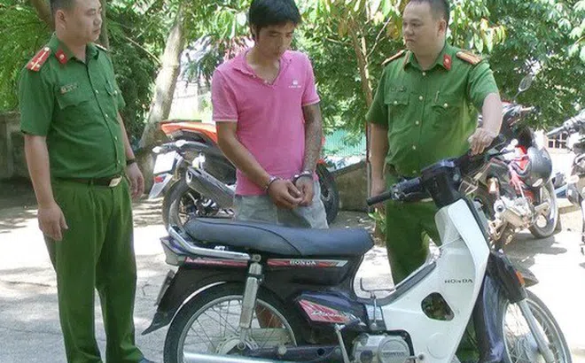 Thanh Hóa: 3 cảnh sát bị thương trong lúc vây bắt đối tượng nhiễm HIV