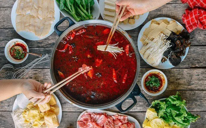 Gia đình 3 người mắc ung thư dạ dày chỉ vì món ăn quen thuộc nhiều người thích