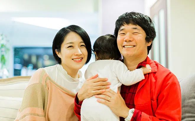 Cách vượt qua rạn nứt hôn nhân sau sinh con, vợ chồng trẻ cần biết