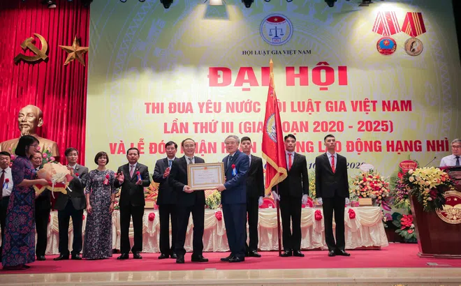 Đại hội Thi đua yêu nước hội Luật gia Việt Nam lần 3: Đón nhận Huân chương Lao động của Chủ tịch nước