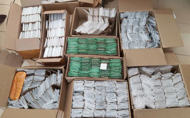 Hà Nội: Thu giữ gần 1.000 chiếc điện thoại iPhone nhập lậu bằng đường hàng không